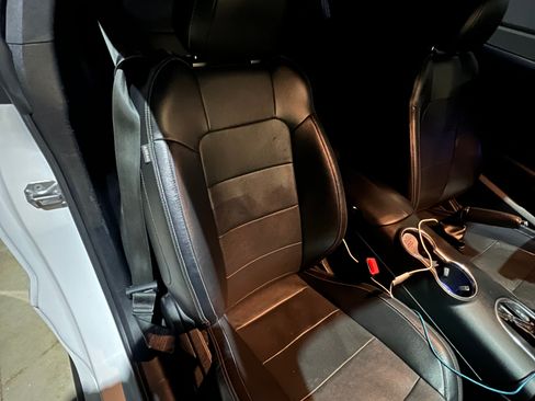 Used 2018 Ford Mustang GT Premium image 17