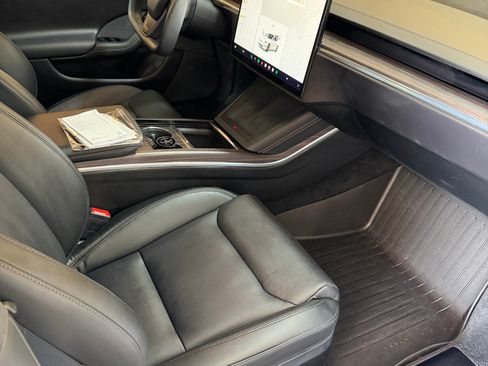 Used 2022 Tesla Model S Standard Range AWD/4WD image 8