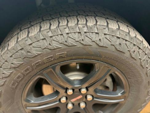 Used 2020 GMC Acadia AT4 w/ Trailering Package AWD/4WD image 12