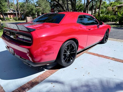 Used 2017 Dodge Challenger SXT w/ Blacktop Package image 6