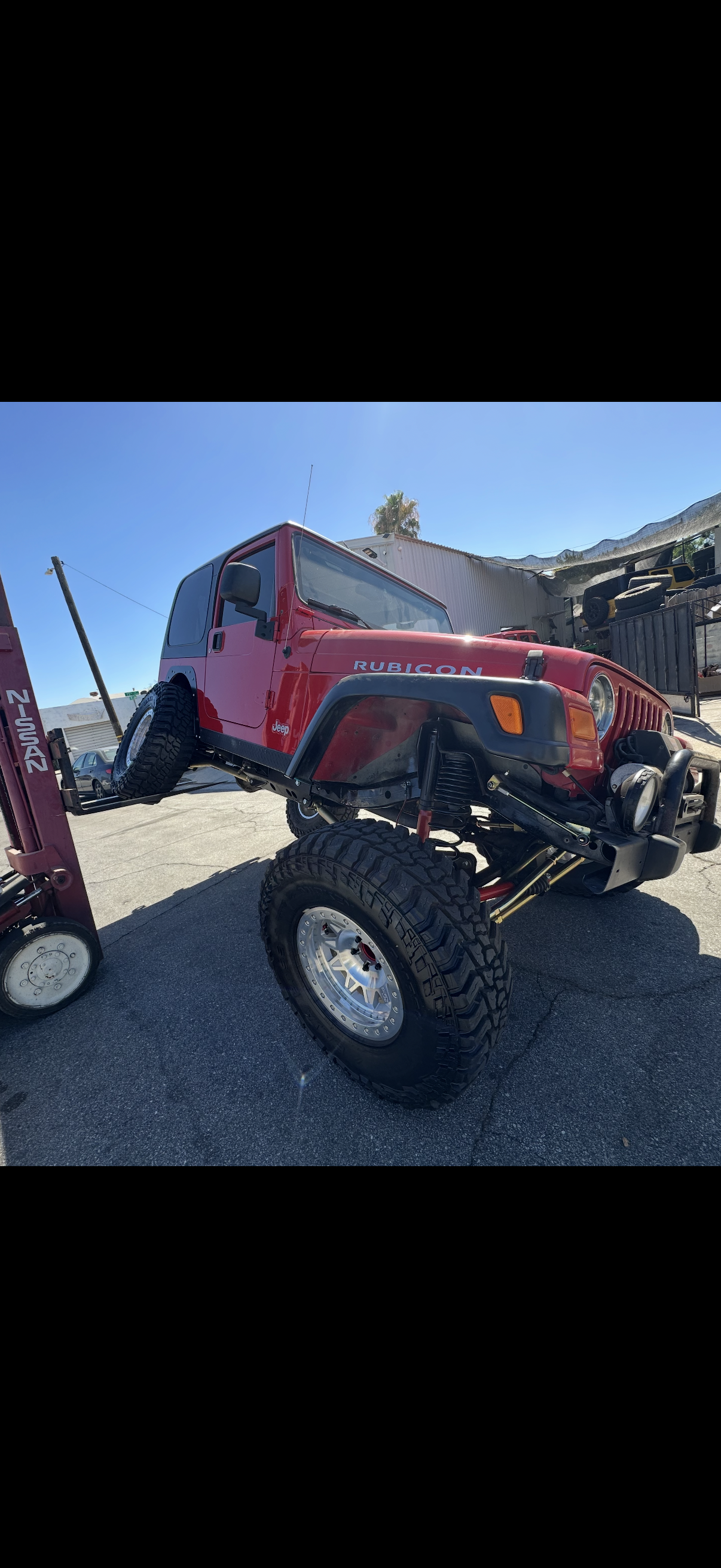 Used 2004 Jeep Wrangler Rubicon w/ Dual Top Group AWD/4WD image 2