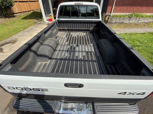 Used 1999 Dodge Ram 2500 Truck 4x4 Quad Cab image 8