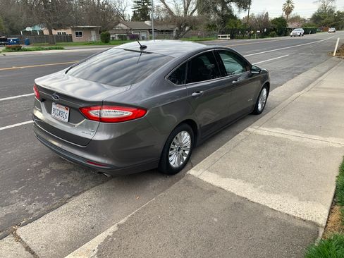 Used 2014 Ford Fusion SE w/ Equipment Group 502A image 5