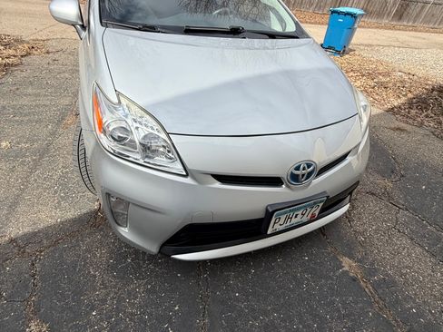 Used 2015 Toyota Prius Two image 8