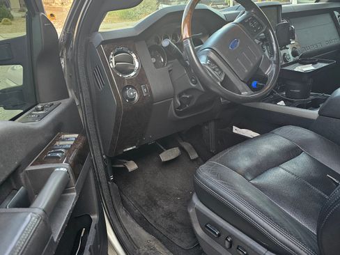 Used 2015 Ford F350 Platinum image 10