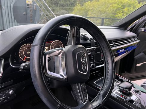 Used 2018 Audi Q7 3.0T Prestige w/ Prestige Package image 9