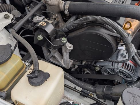 Used 2004 Toyota Avalon XL image 31