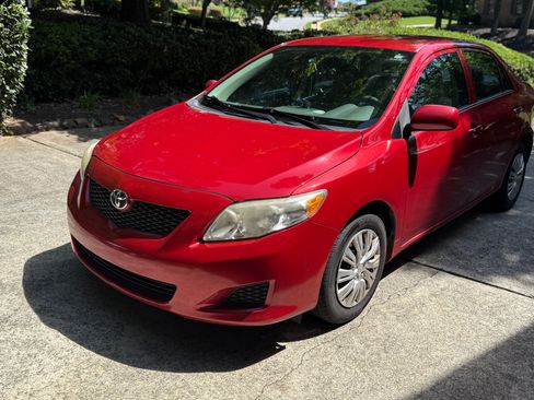 Used 2010 Toyota Corolla LE w/ LE EVP Pkg #1 FWD image 1