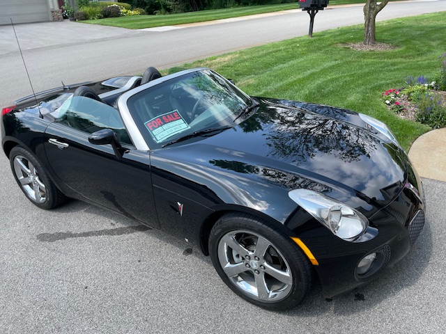 Used 2007 Pontiac Solstice GXP w/ Premium Package RWD image 10