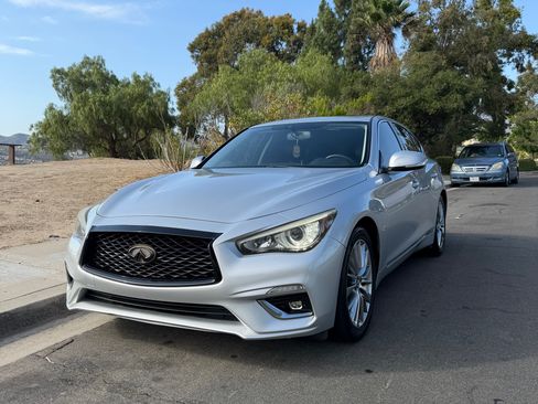 Used 2018 INFINITI Q50 Luxe AWD/4WD image 5
