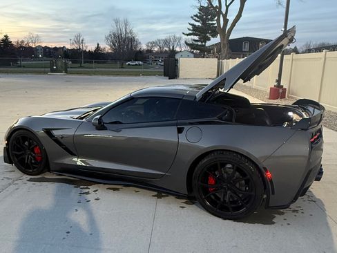 Used 2016 Chevrolet Corvette Stingray Coupe w/ Carbon Flash Badge Package image 6
