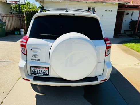 Used 2011 Toyota RAV4 Limited w/ Limited Extra Value Pkg image 5