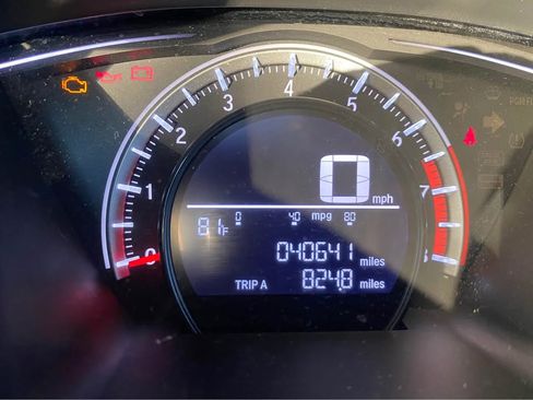Used 2018 Honda Civic Sport image 8