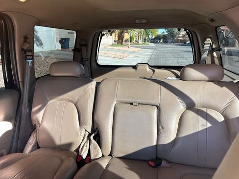 Used 1998 Ford Expedition Sport Utility 4D image 12