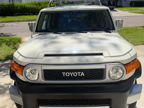 Used 2014 Toyota FJ Cruiser 4WD w/ Upgrade Package image 1