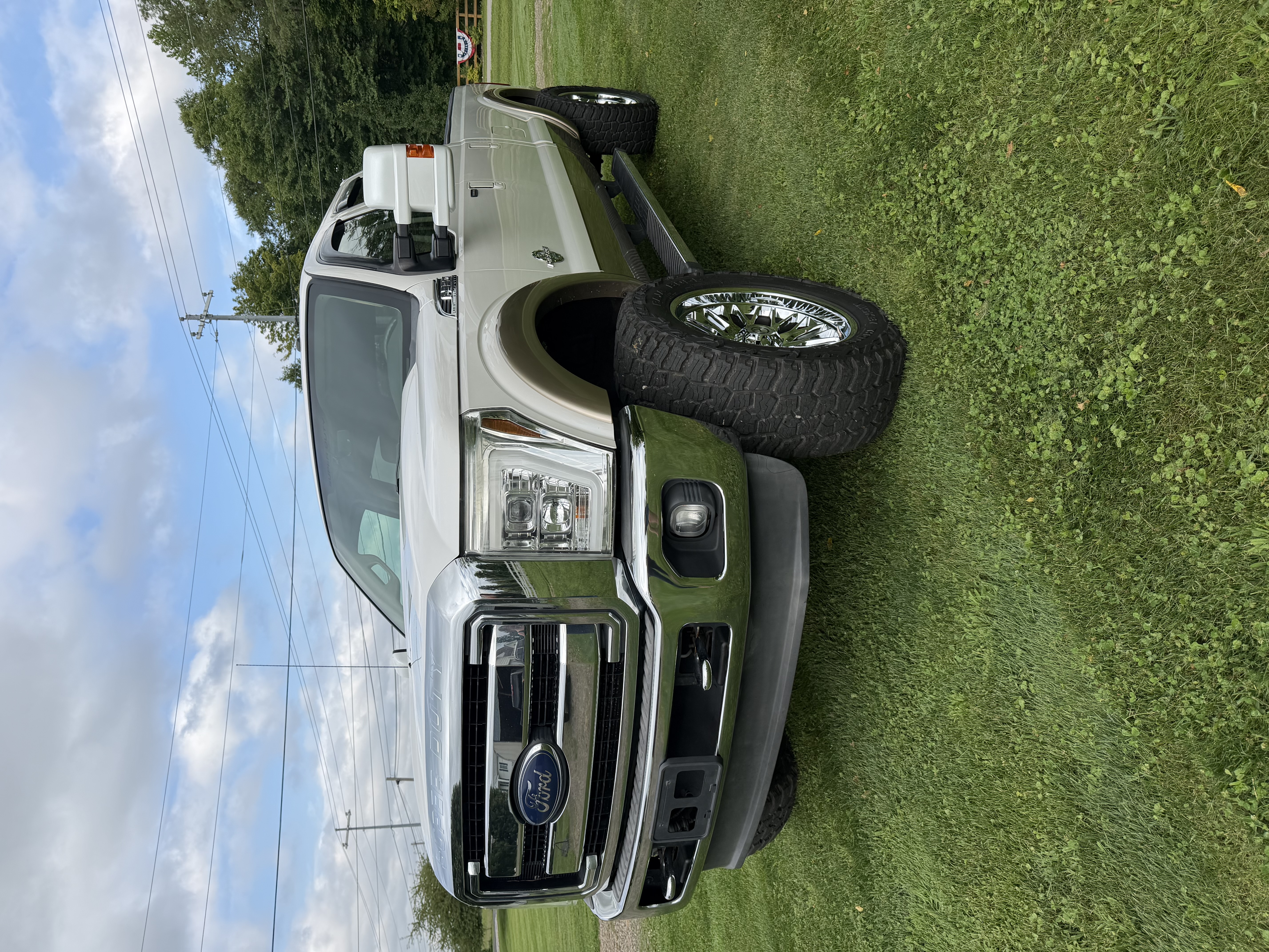 Used 2013 Ford F350 Lariat w/ Chrome Pkg AWD/4WD image 2