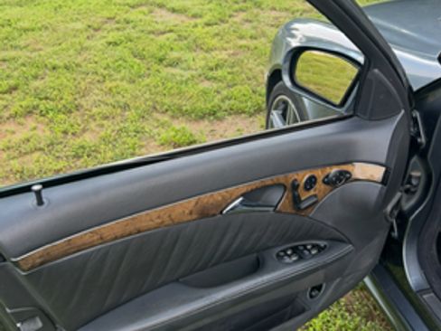 Used 2005 Mercedes-Benz E 55 AMG Sedan image 5