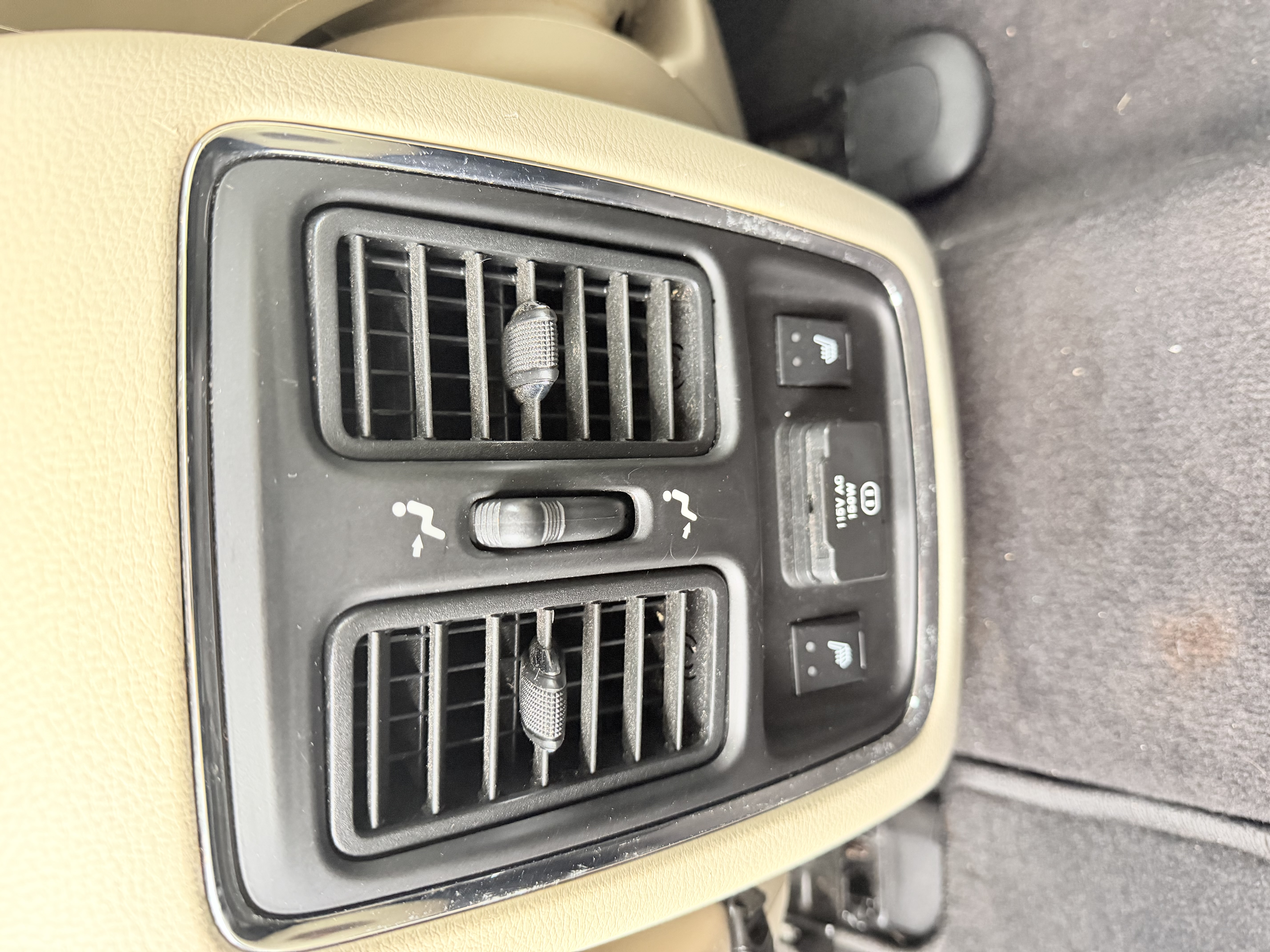 Used 2011 Jeep Grand Cherokee Limited w/ Trailer Tow Group RWD image 25