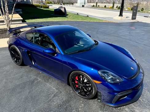 Used 2021 Porsche 718 Cayman GT4 image 2