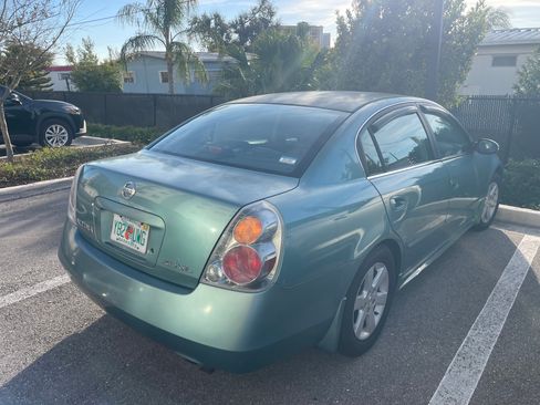 Used 2003 Nissan Altima 2.5 SL image 5
