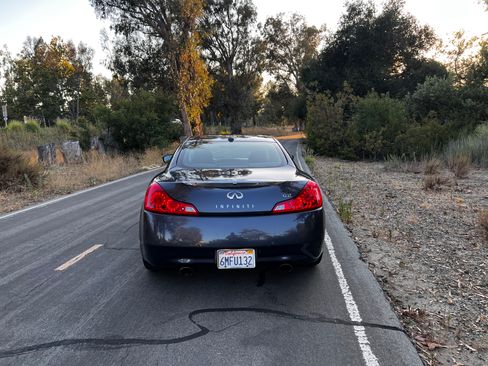 Used 2010 INFINITI G37 Journey w/ Premium Pkg image 6