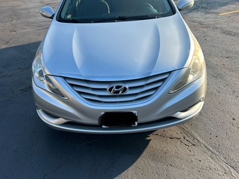 Used 2012 Hyundai Sonata GLS w/ Popular Equipment Pkg image 4