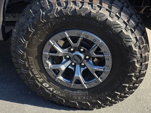 Used 2021 Ford F150 Raptor w/ Raptor 37 Performance Package AWD/4WD image 4