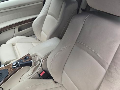 Used 2007 BMW 335i Convertible RWD image 4