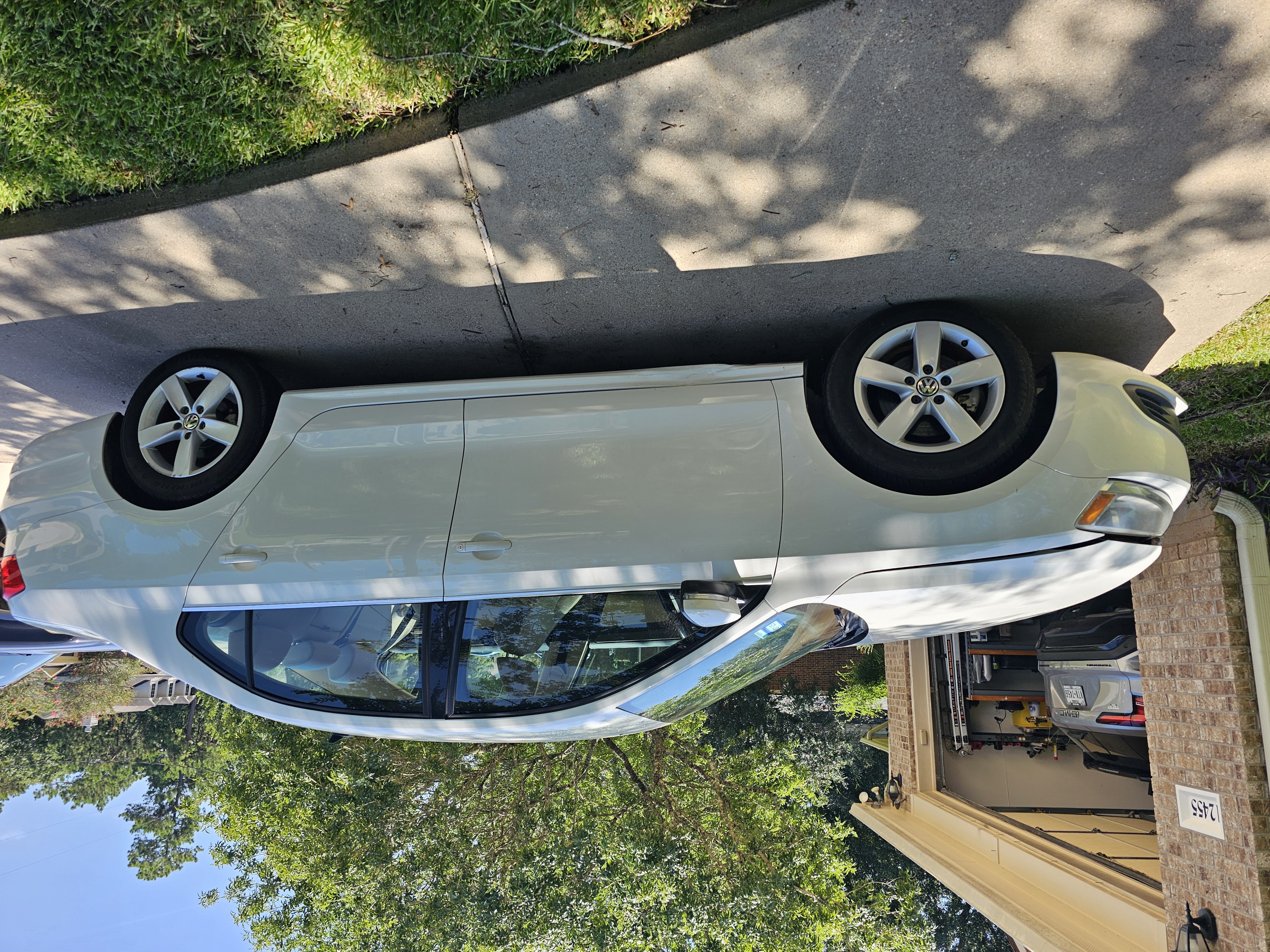 Used 2013 Volkswagen Jetta TDI FWD image 2