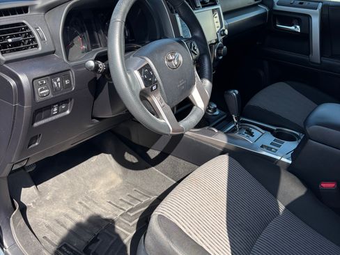 Used 2023 Toyota 4Runner SR5 AWD/4WD image 10