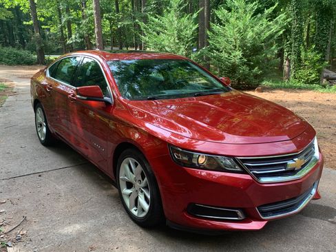 Used 2015 Chevrolet Impala LT image 1