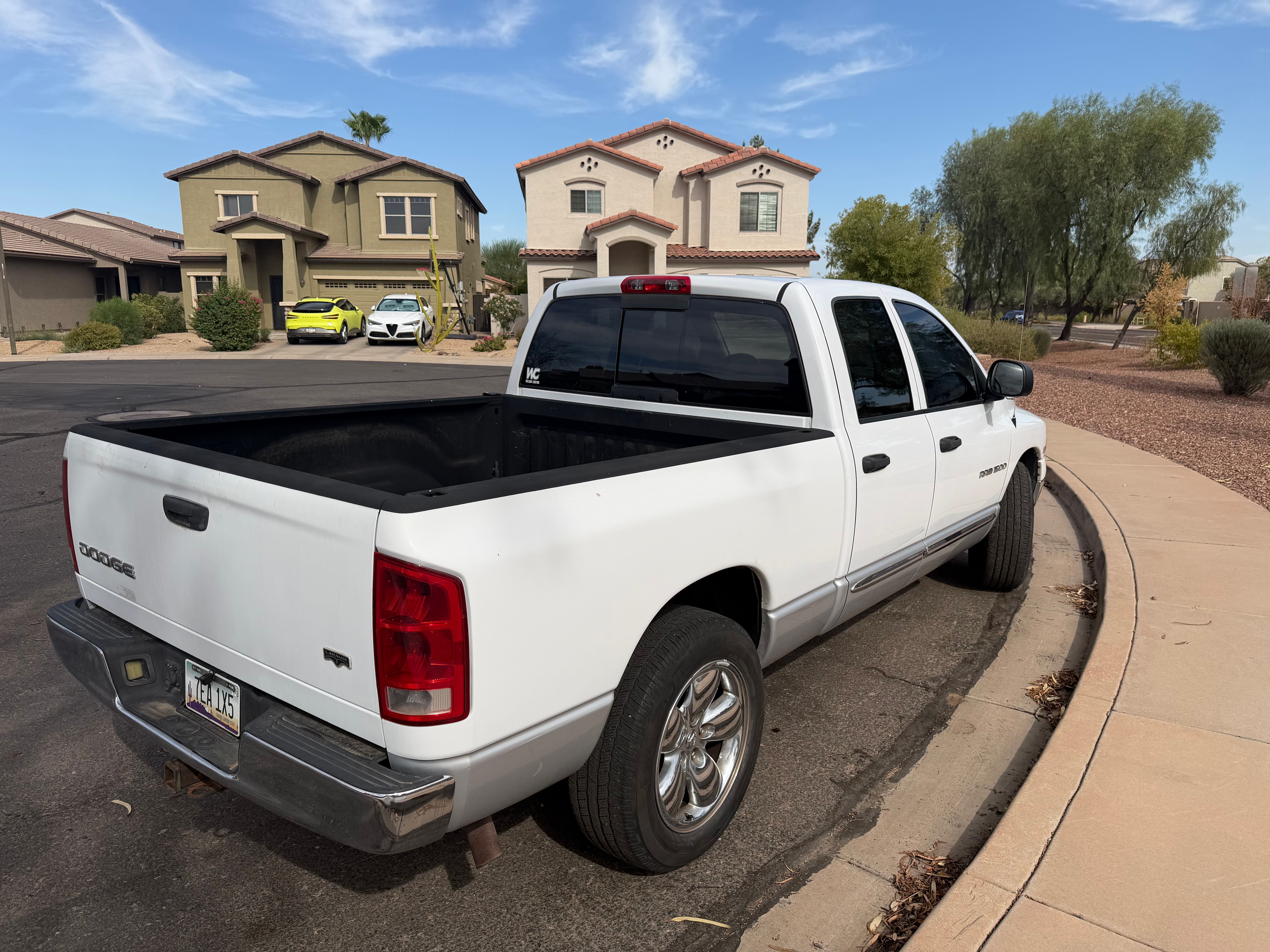 Used 2004 Dodge Ram 1500 Truck SLT w/ Trailer Tow Group RWD image 5