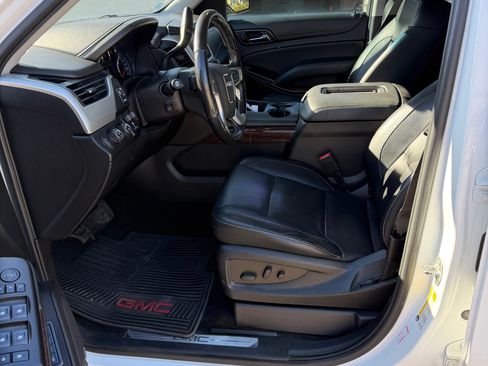 Used 2018 GMC Yukon XL SLT AWD/4WD image 7
