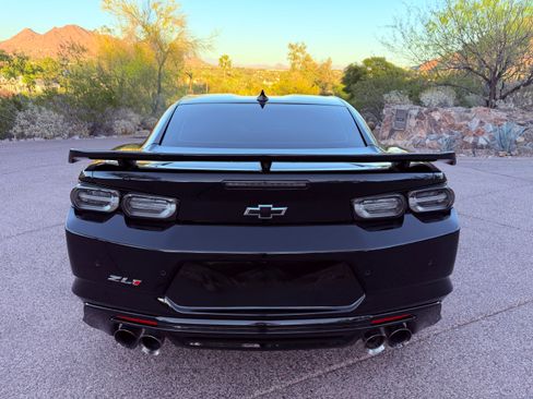 Used 2019 Chevrolet Camaro ZL1 image 19