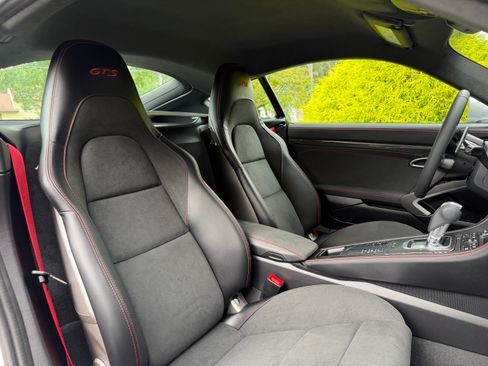 Used 2025 Porsche 718 Cayman GTS RWD image 10