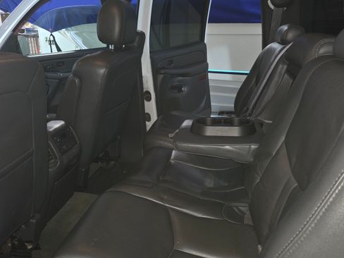 Used 2004 Chevrolet Silverado 3500 LT w/ Heavy-Duty Power Package image 14