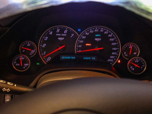 Used 2013 Chevrolet Corvette 427 w/ 1SC Preferred Equipment Group image 25