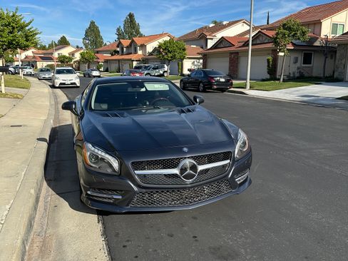 Used 2013 Mercedes-Benz SL 550 image 5