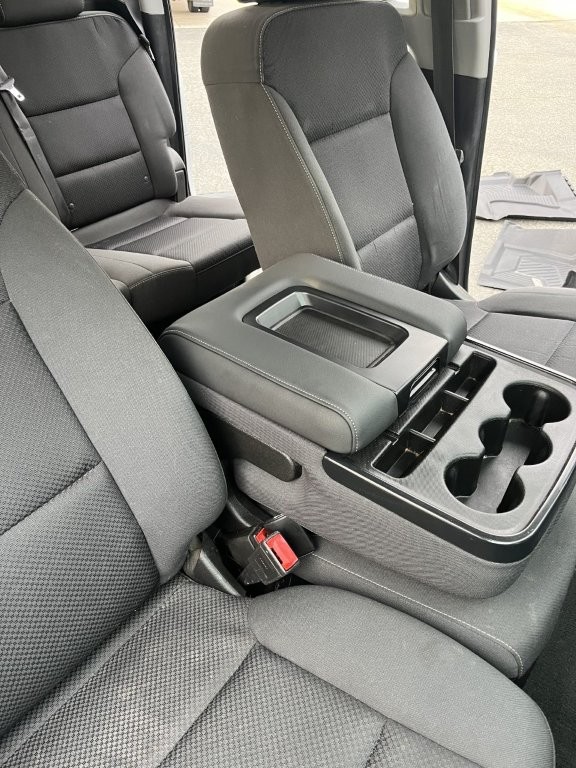 Used 2019 Chevrolet Silverado 2500 LT w/ LT Convenience Package AWD/4WD image 18