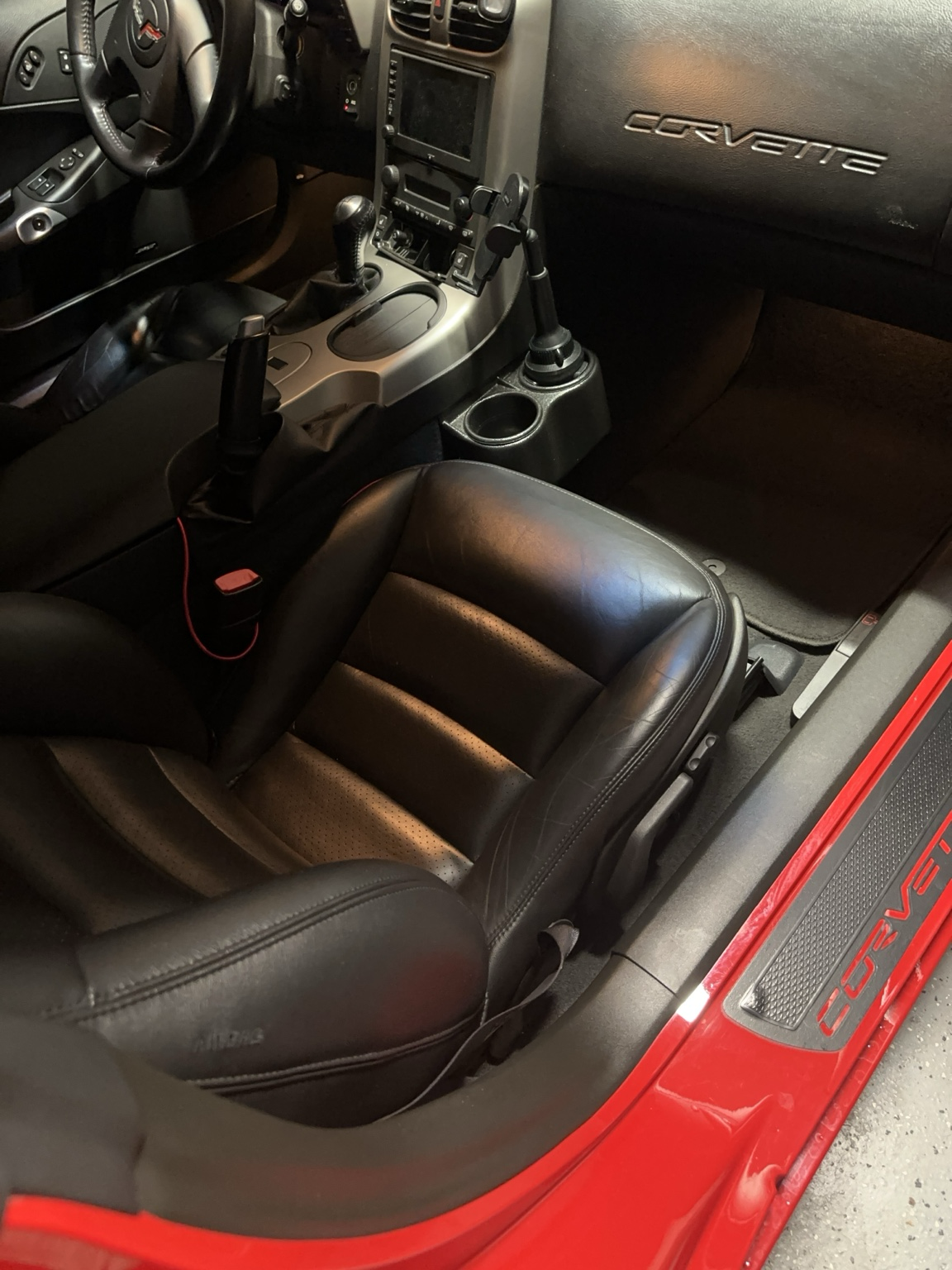 Used 2005 Chevrolet Corvette Convertible w/ Preferred Equipment Group RWD image 13