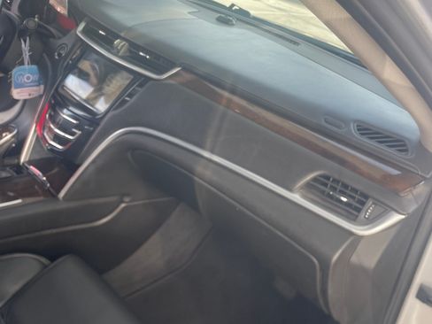 Used 2017 Cadillac XTS Luxury image 12