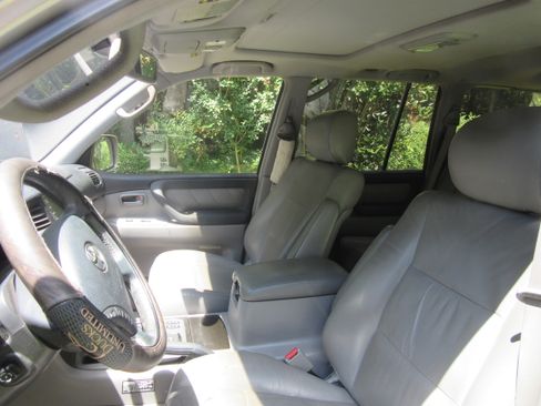 Used 2003 Toyota Land Cruiser AWD/4WD image 6