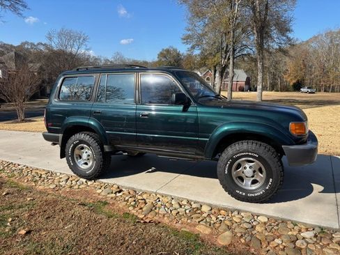 Used 1996 Toyota Land Cruiser Sport Utility 4D image 2