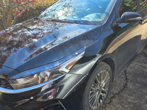 Used 2023 Kia Forte GT-Line w/ GT-Line Technology Package image 12