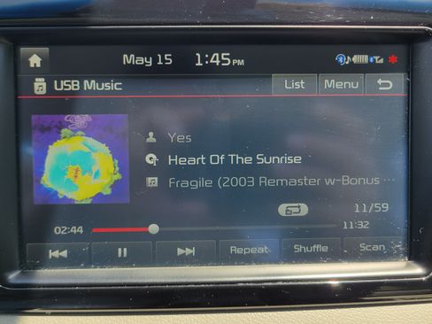 Used 2017 Kia Niro Touring w/ Advanced Technology Package image 17