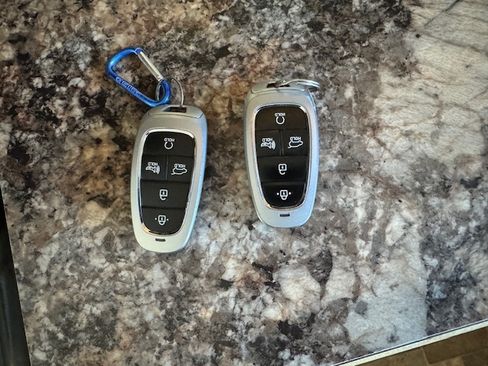 Used 2022 Hyundai Santa Fe Blue AWD/4WD image 9