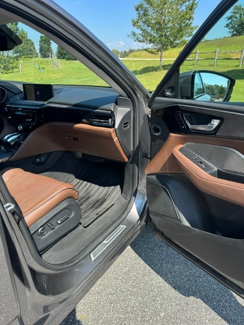 Used 2022 Acura MDX w/ Advance Package AWD/4WD image 22
