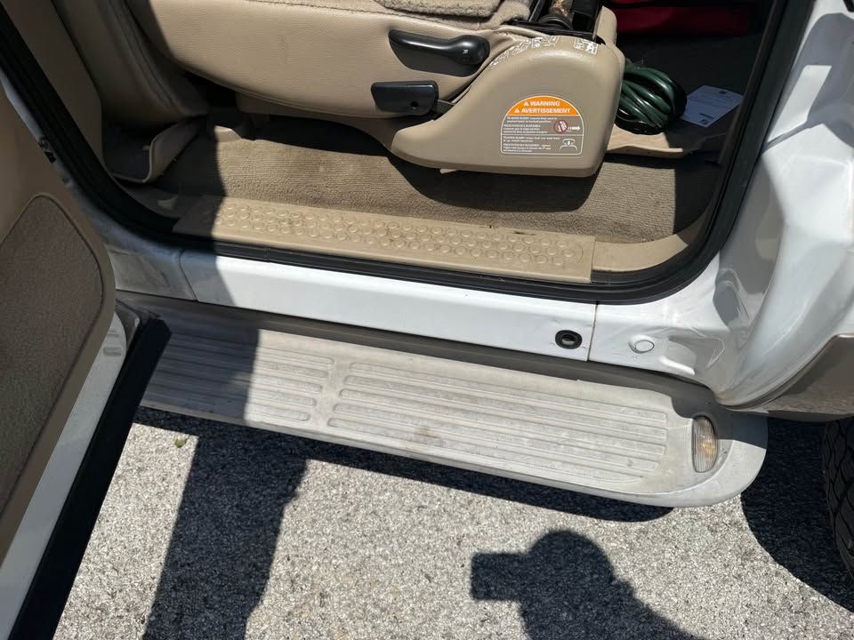 Used 2005 Ford Excursion Eddie Bauer RWD image 12