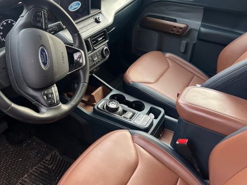 Used 2024 Ford Maverick Lariat w/ FX4 Off-Road Package image 4