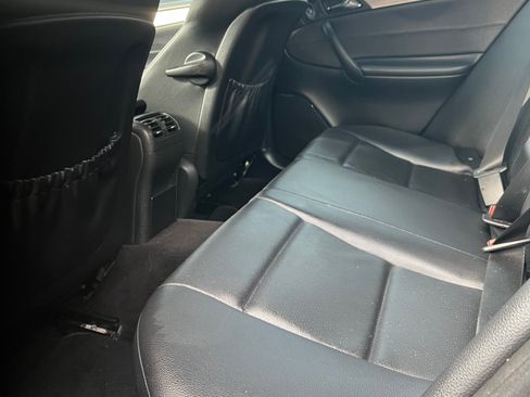 Used 2006 Mercedes-Benz C 230 Sedan image 16